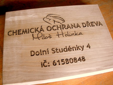 Firemní cedule, materiál dub