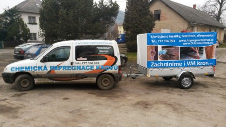 Návrh i následná realizace polepu auta a potisku autoplachty
